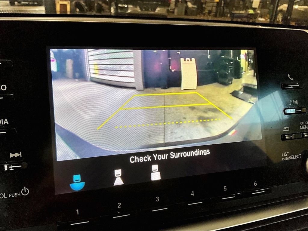 Used 2018 Honda Accord LX image 19