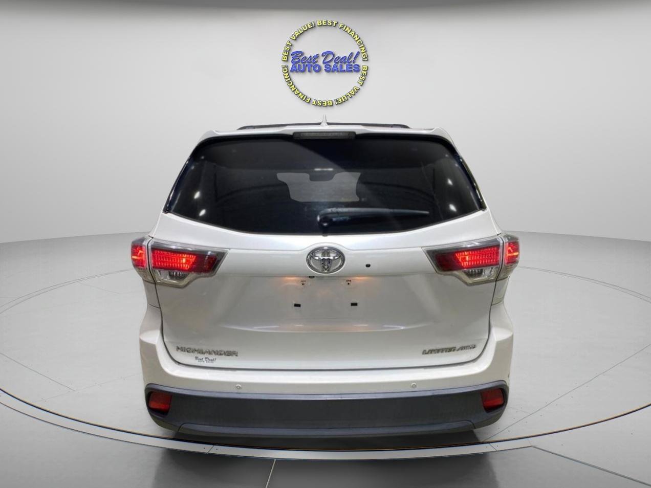 Used 2016 Toyota Highlander Limited Platinum AWD/4WD image 4