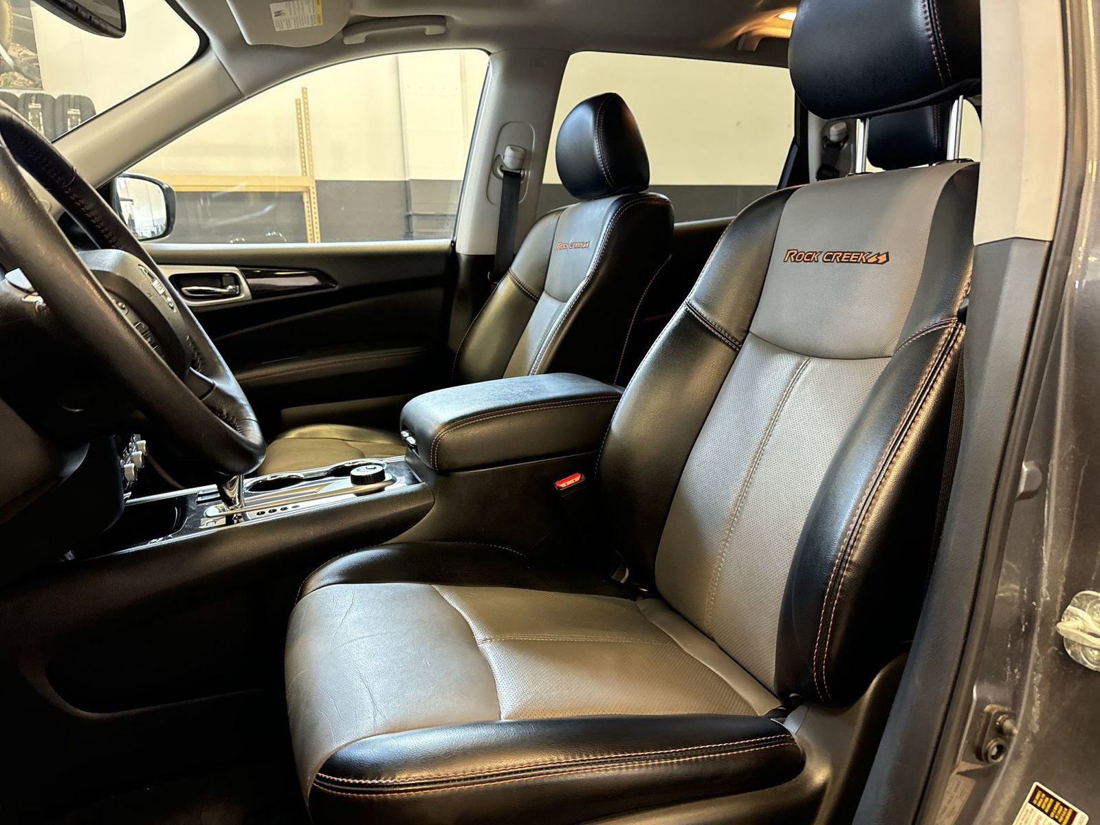 Used 2020 Nissan Pathfinder SL image 20