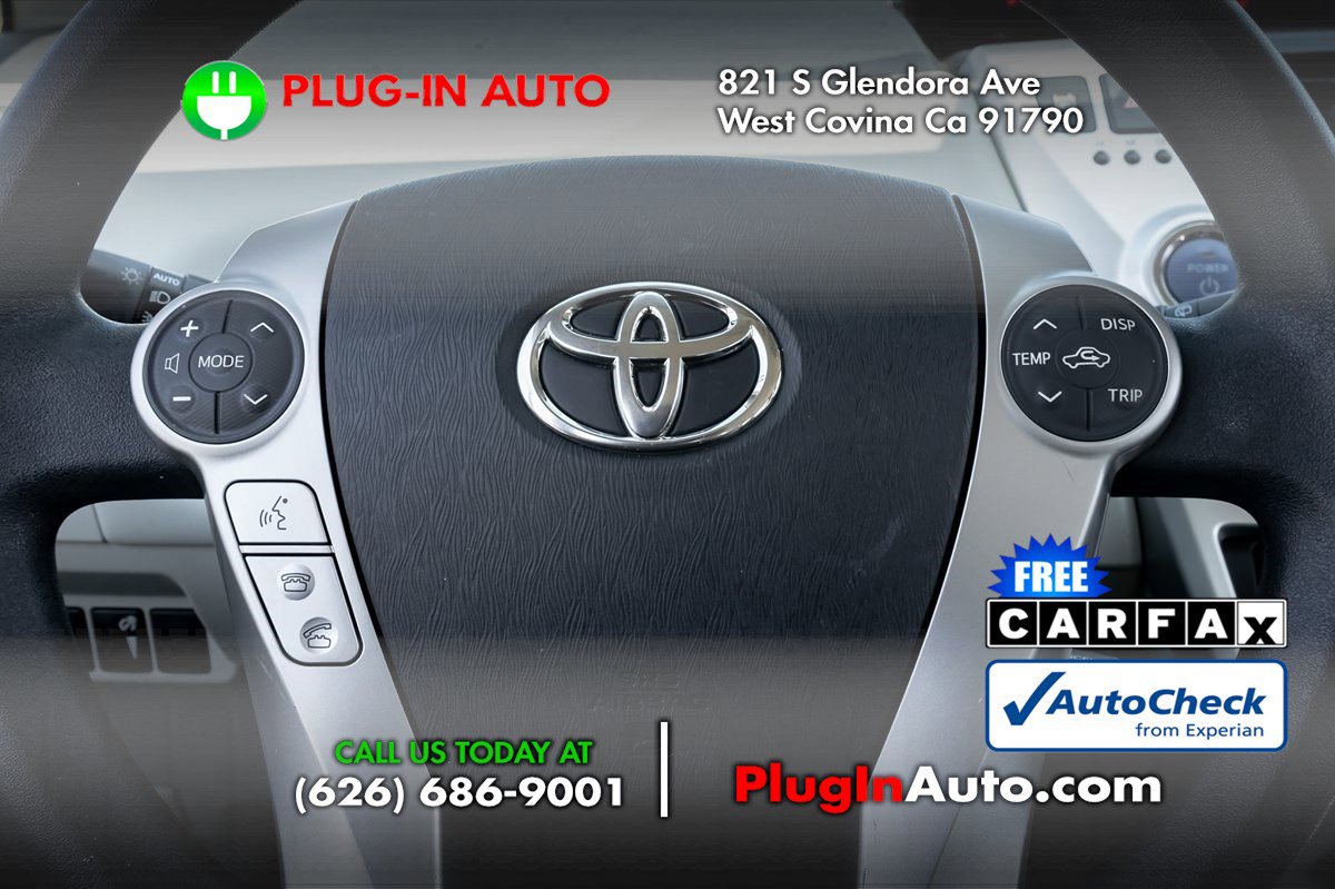 Used 2012 Toyota Prius V Five image 17