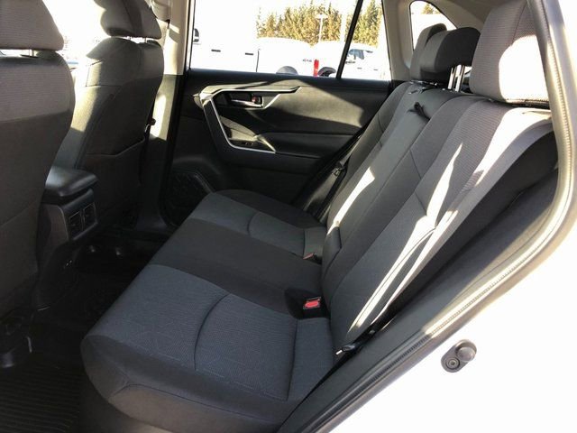 Used 2025 Toyota RAV4 XLE image 17