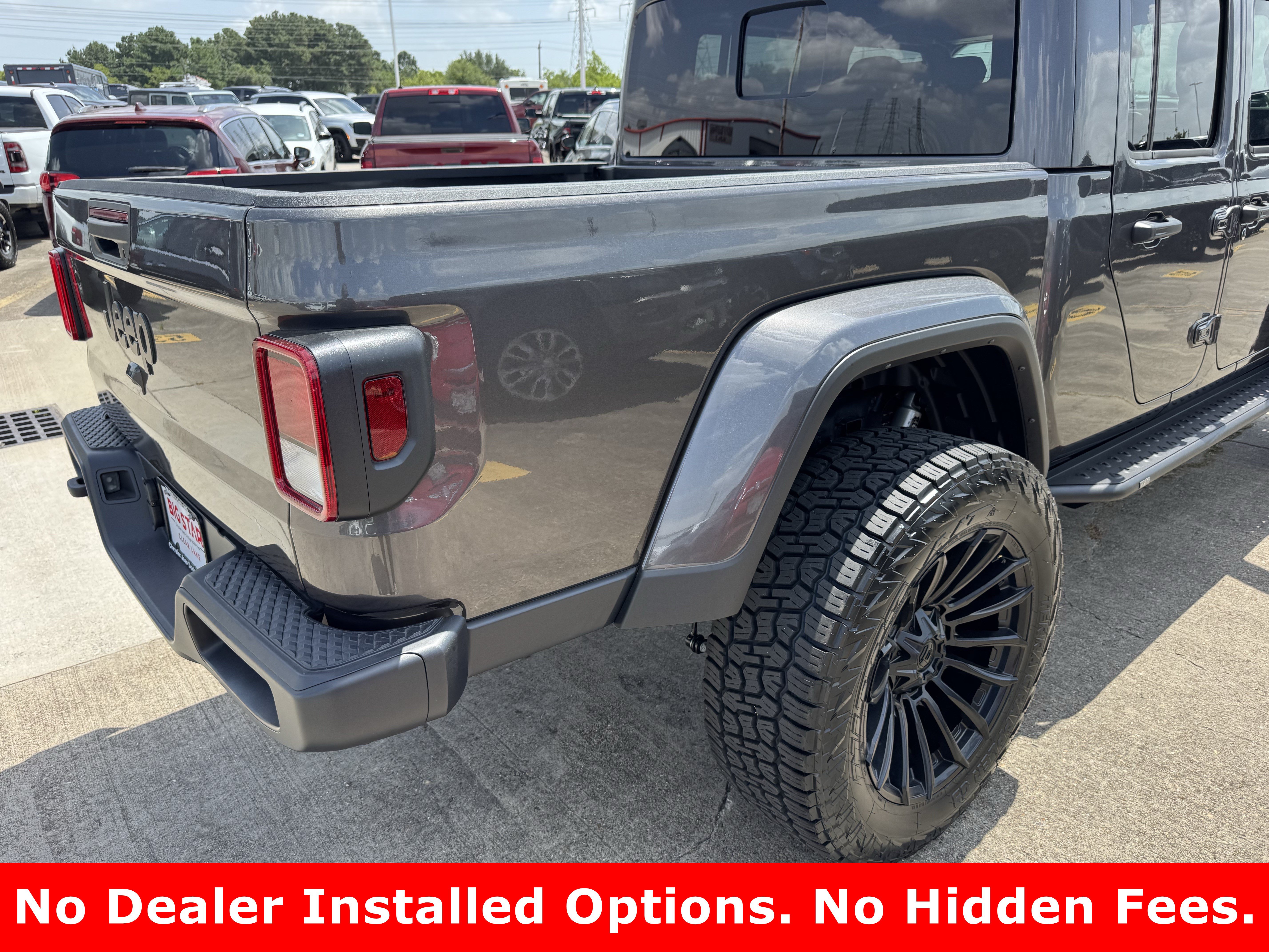 New 2026 Jeep Gladiator Sport AWD/4WD image 8