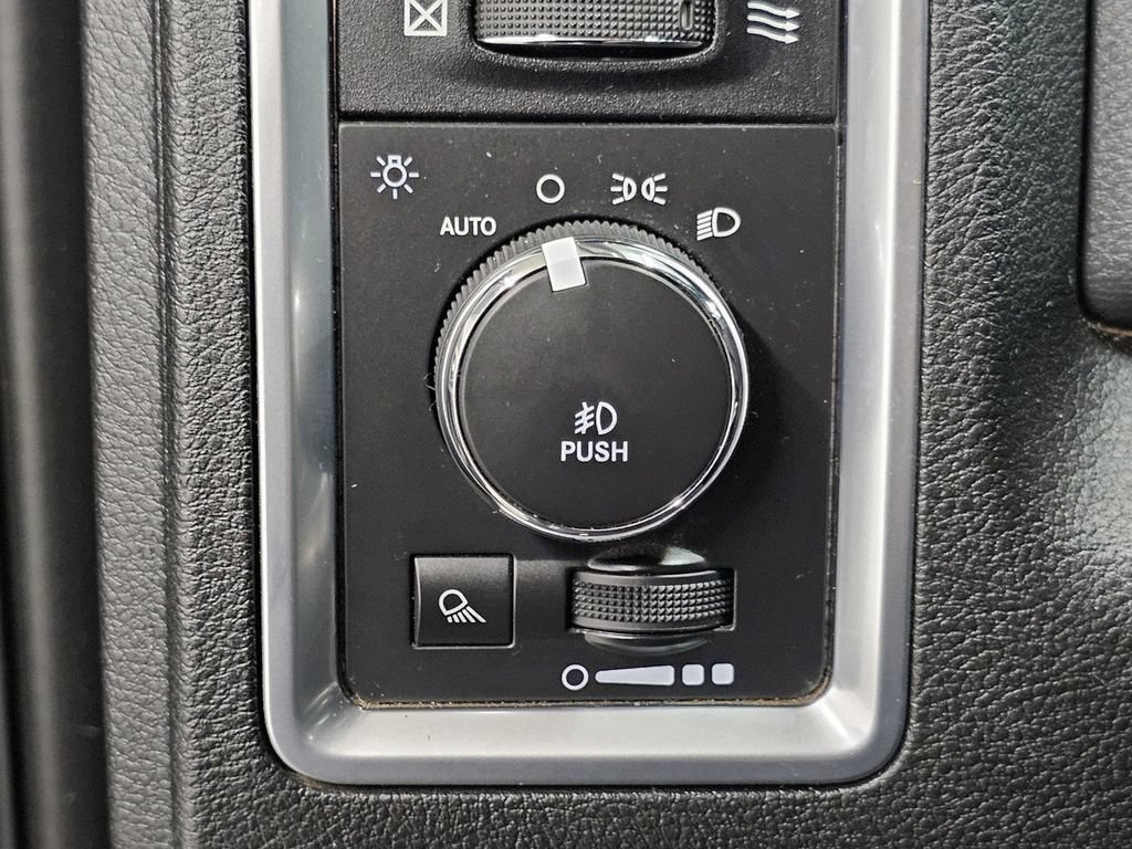 Used 2015 RAM 1500 Big Horn AWD/4WD image 37