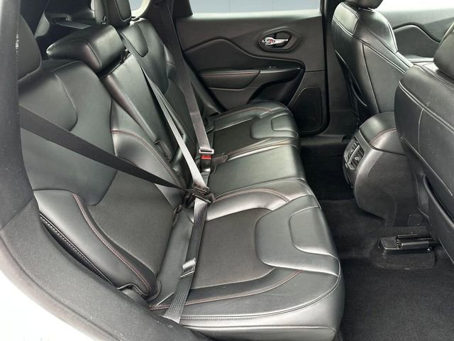 Used 2020 Jeep Cherokee Trailhawk w/ Cold Weather Group AWD/4WD image 27