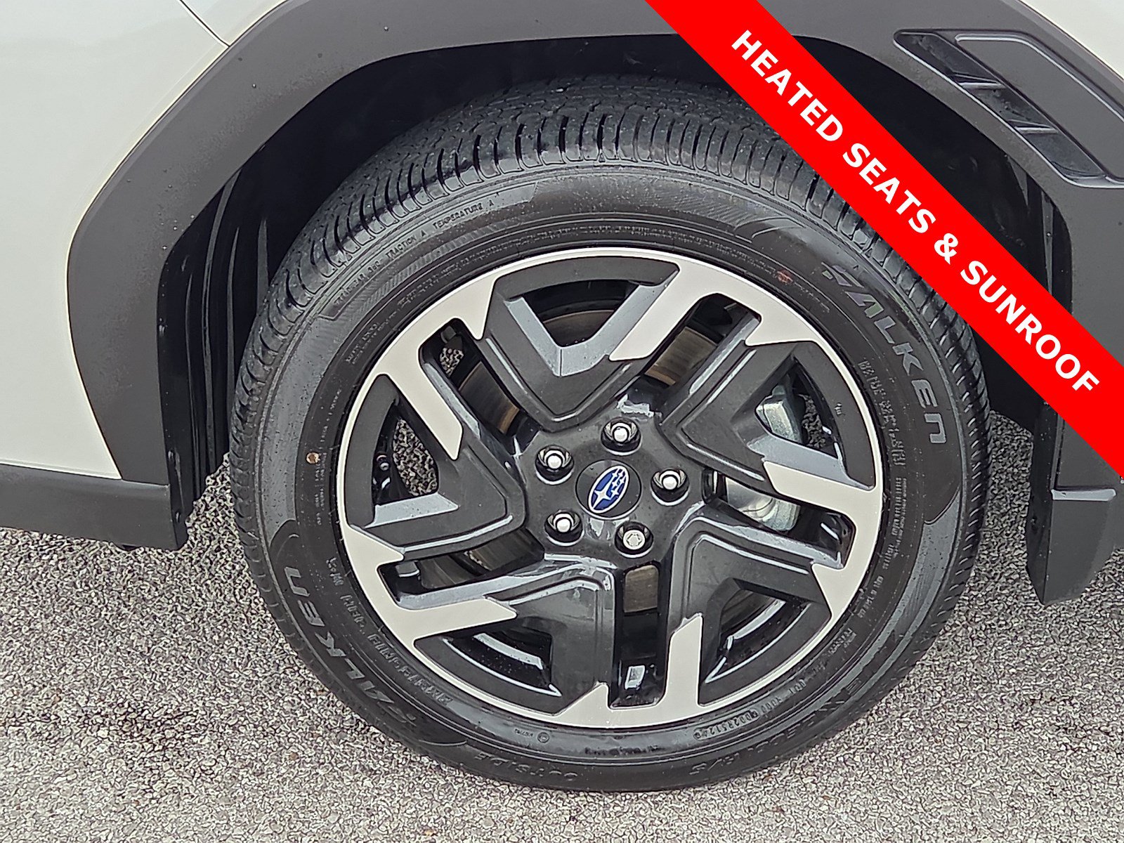 Used 2025 Subaru Forester Premium AWD/4WD image 7