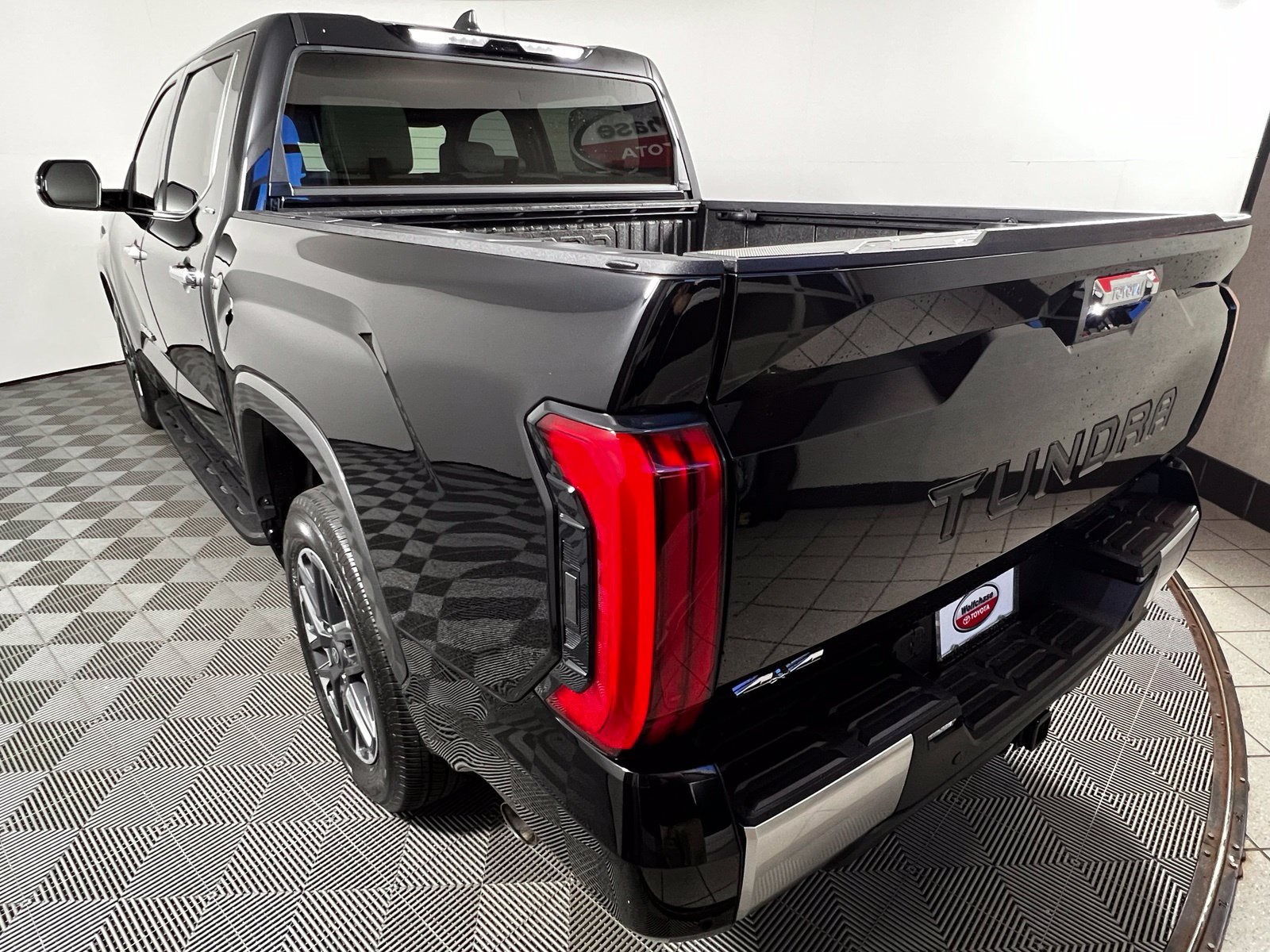 Certified 2026 Toyota Tundra Limited AWD/4WD image 7