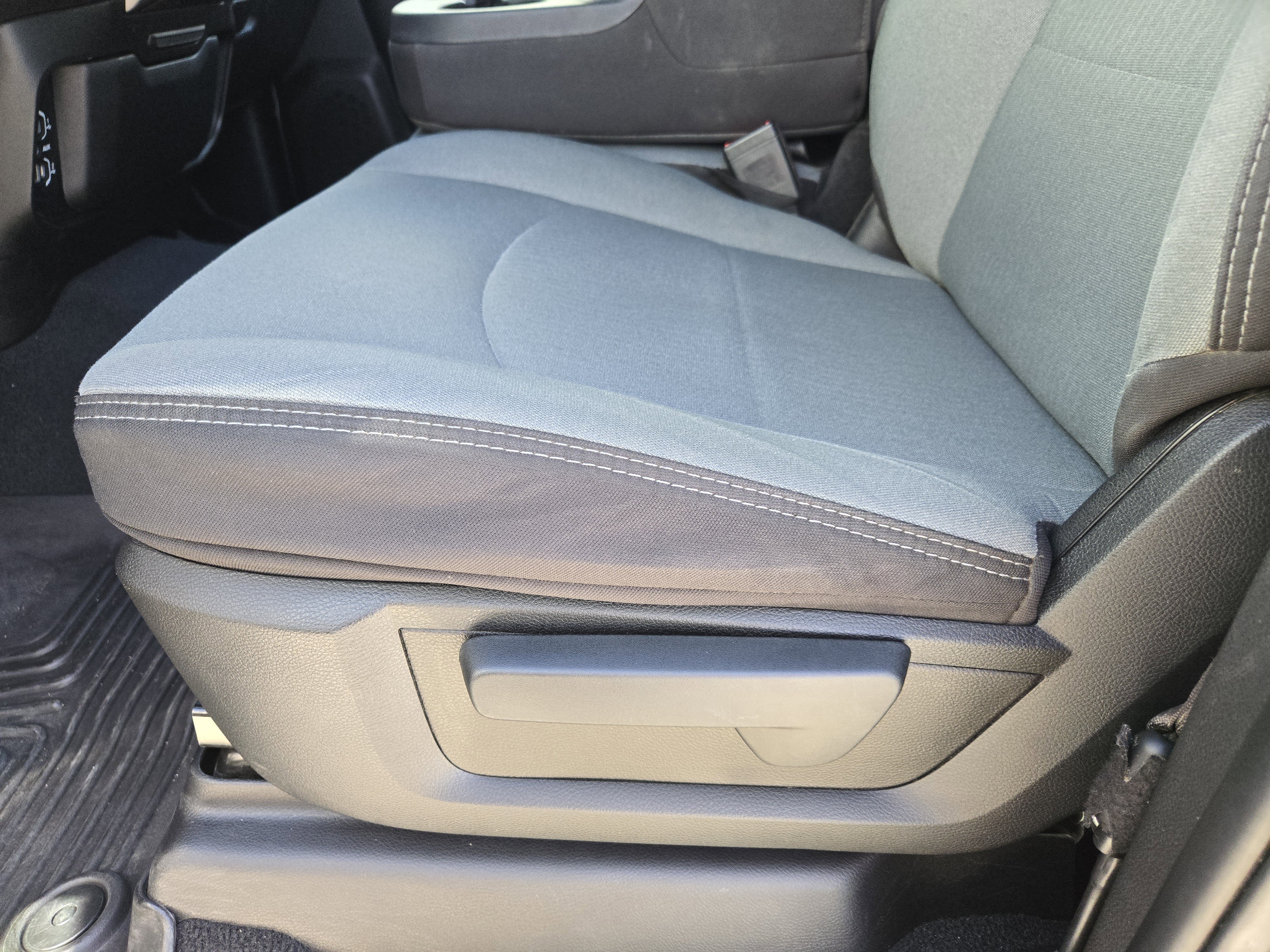 Used 2022 RAM 2500 Big Horn image 27