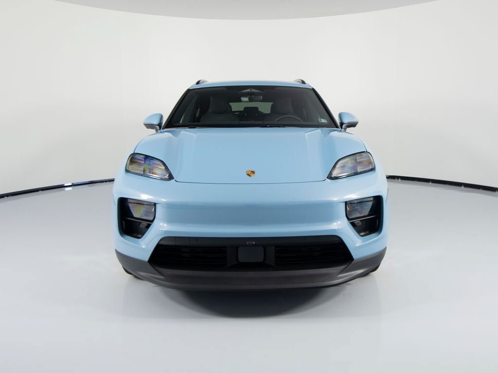 New 2026 Porsche Macan 4 Electric AWD/4WD image 13