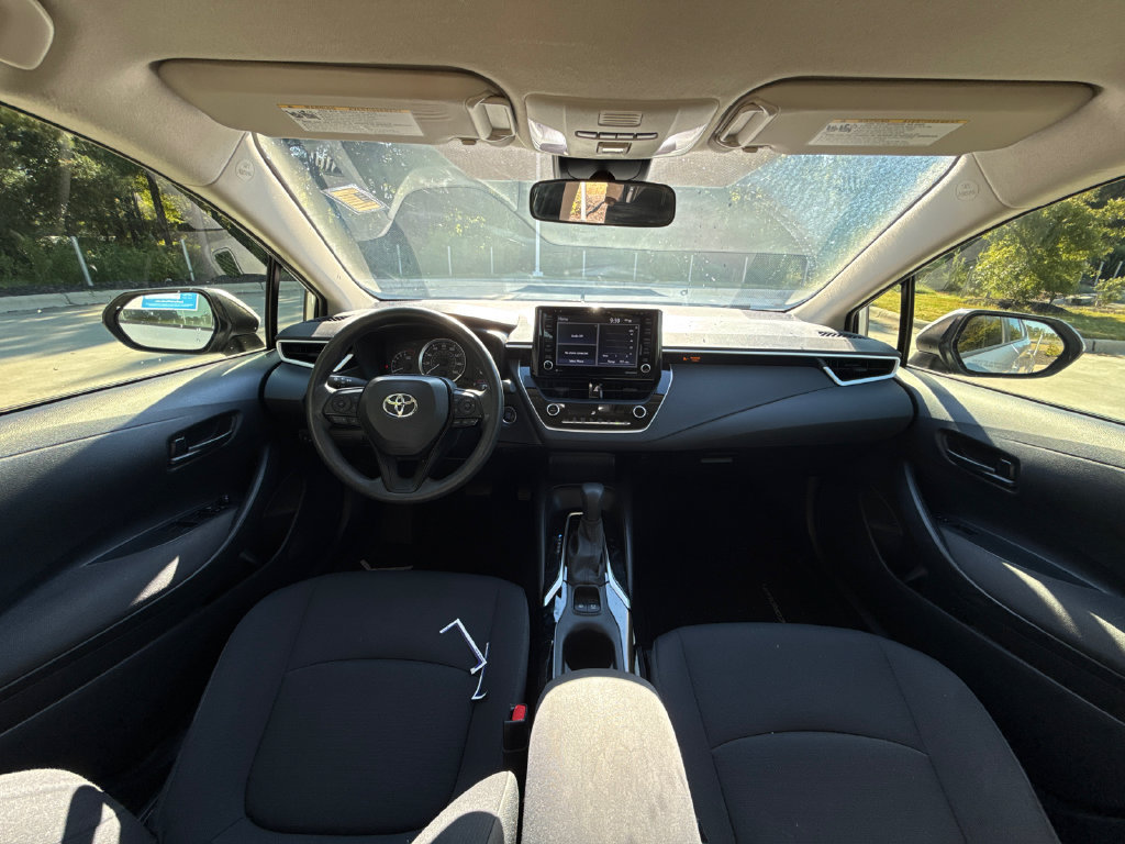 Used 2022 Toyota Corolla LE w/ LE Convenience Package FWD image 16