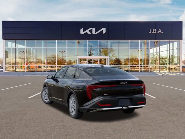 New 2025 Kia K4 LX image 4
