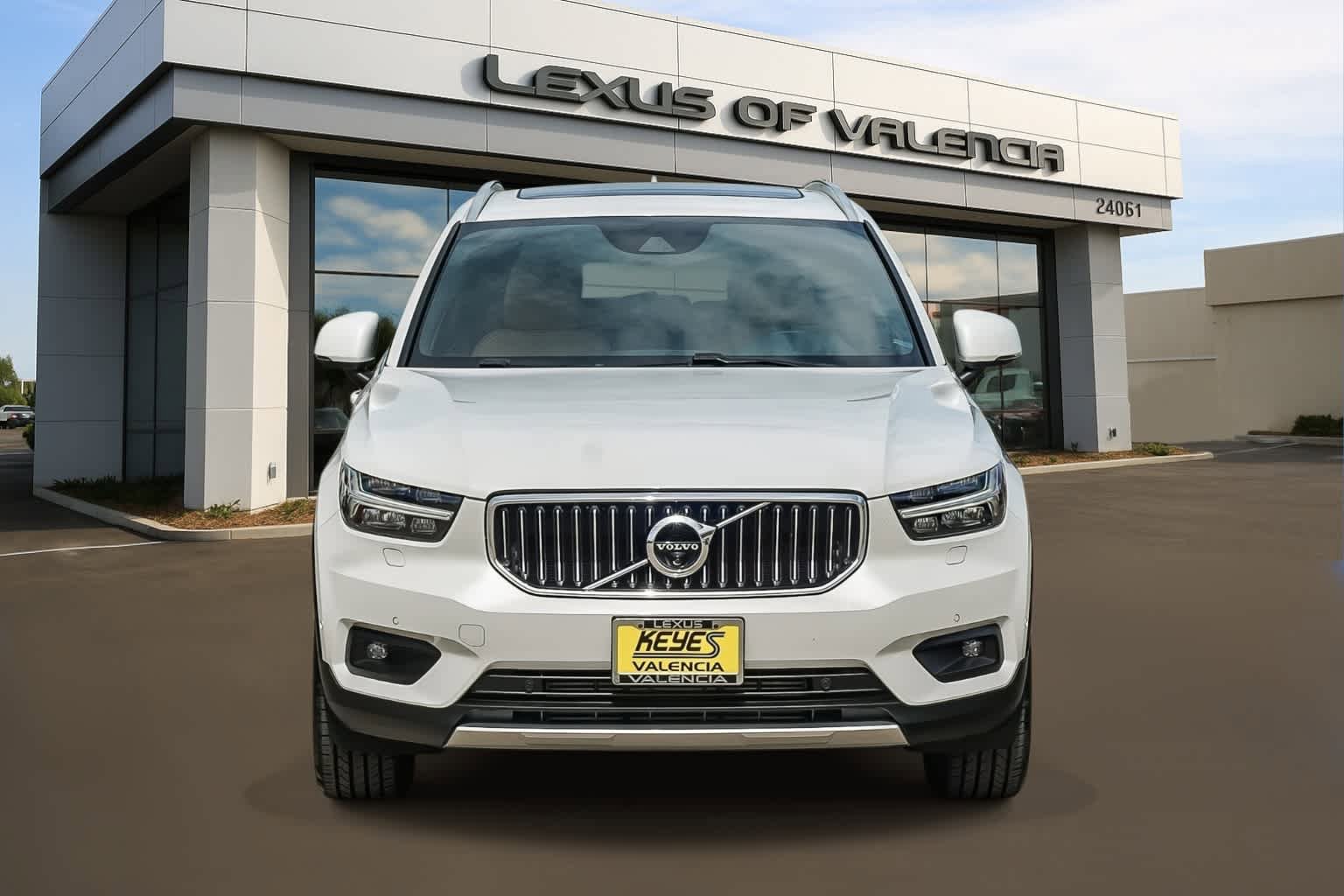 Used 2022 Volvo XC40 T5 Inscription w/ Advanced Package image 6