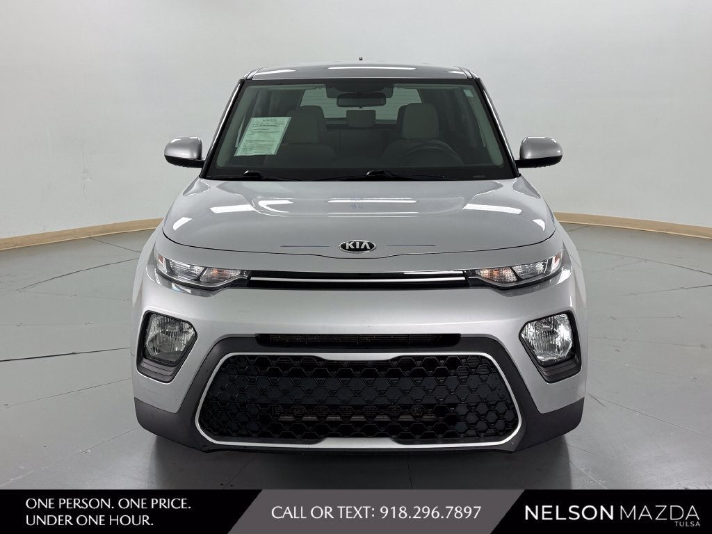 Used 2020 Kia Soul LX FWD image 2