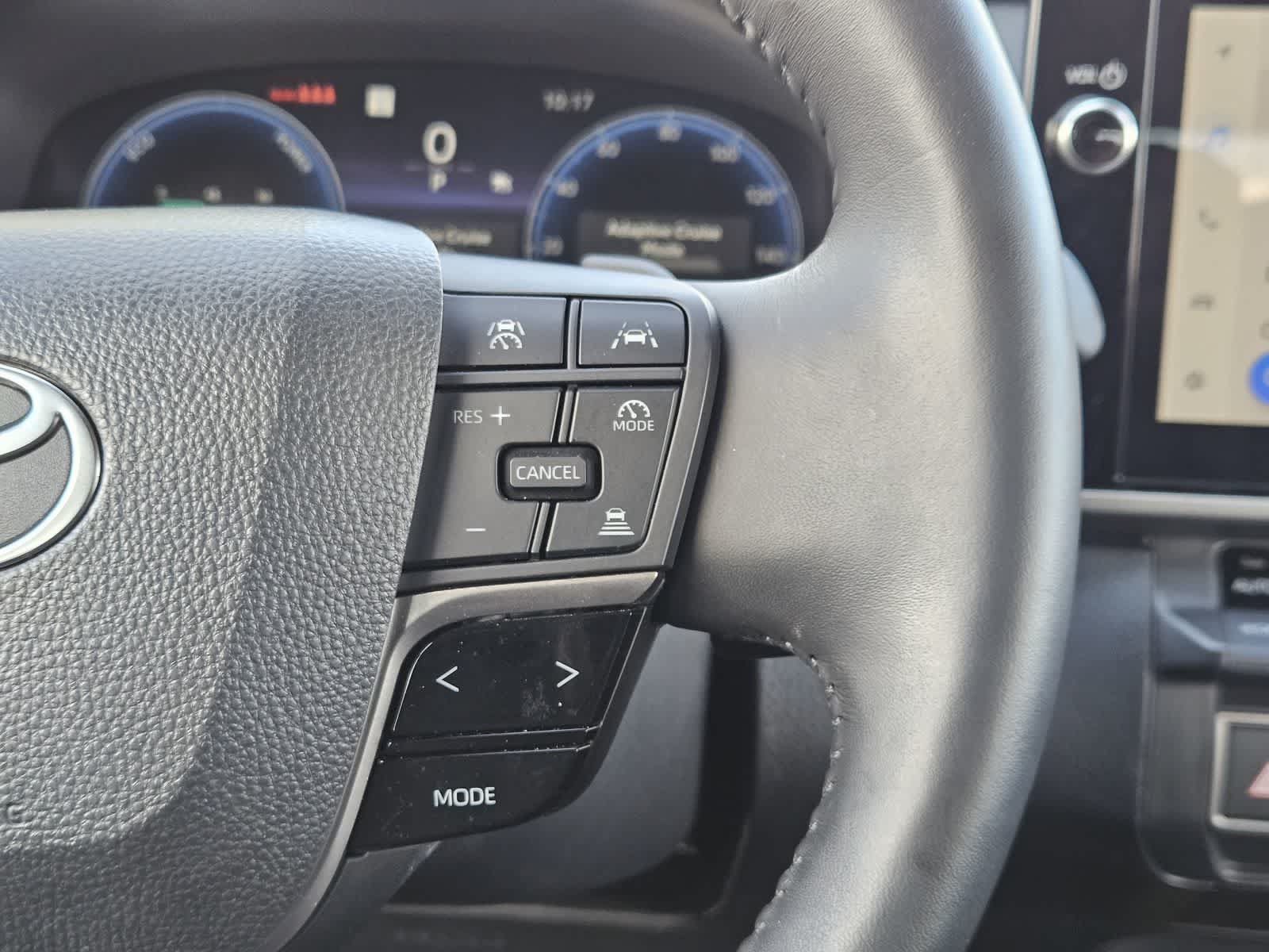Used 2025 Toyota Camry XSE FWD image 28