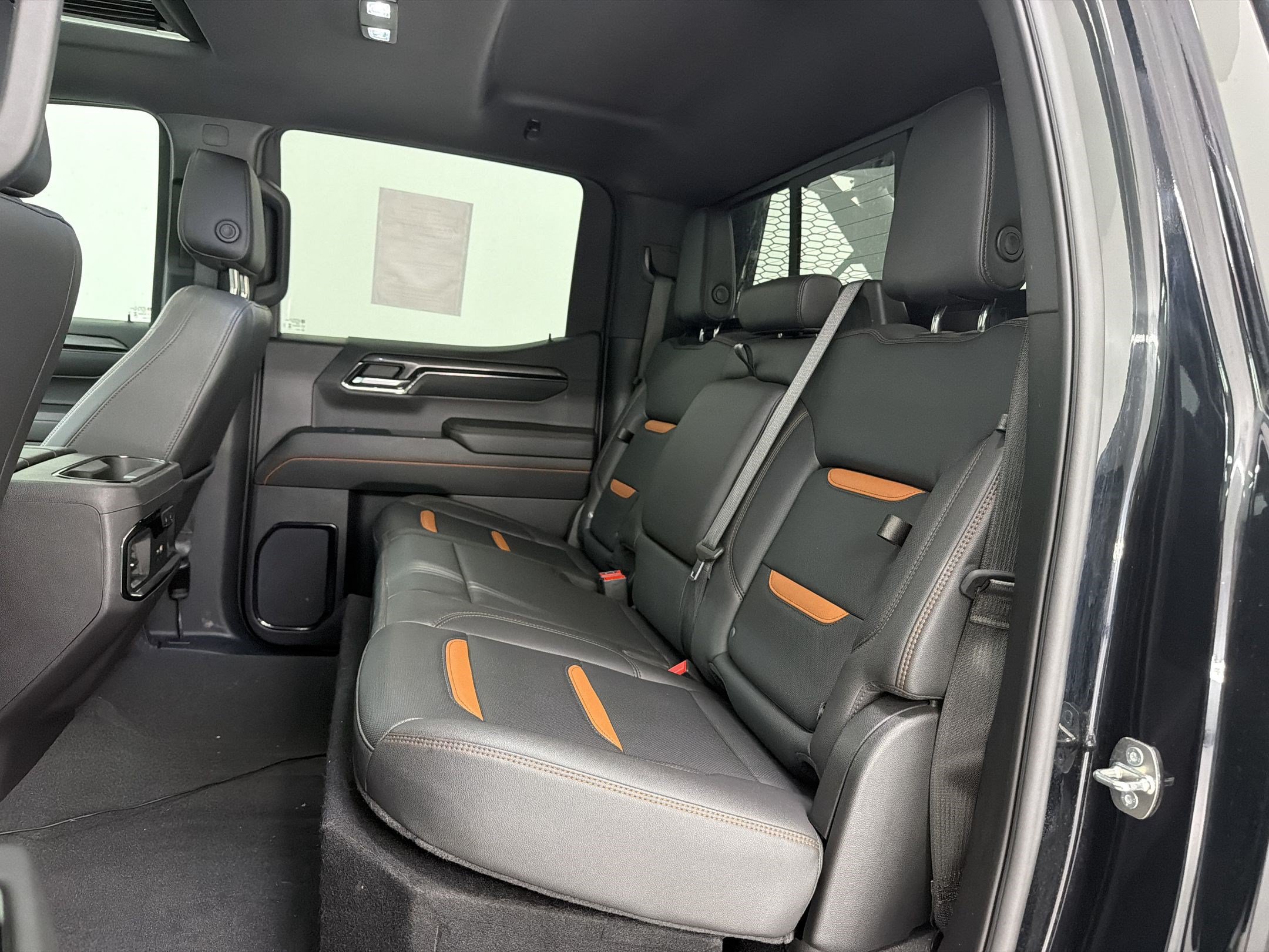 Used 2024 GMC Sierra 1500 AT4 w/ Technology Package AWD/4WD image 22