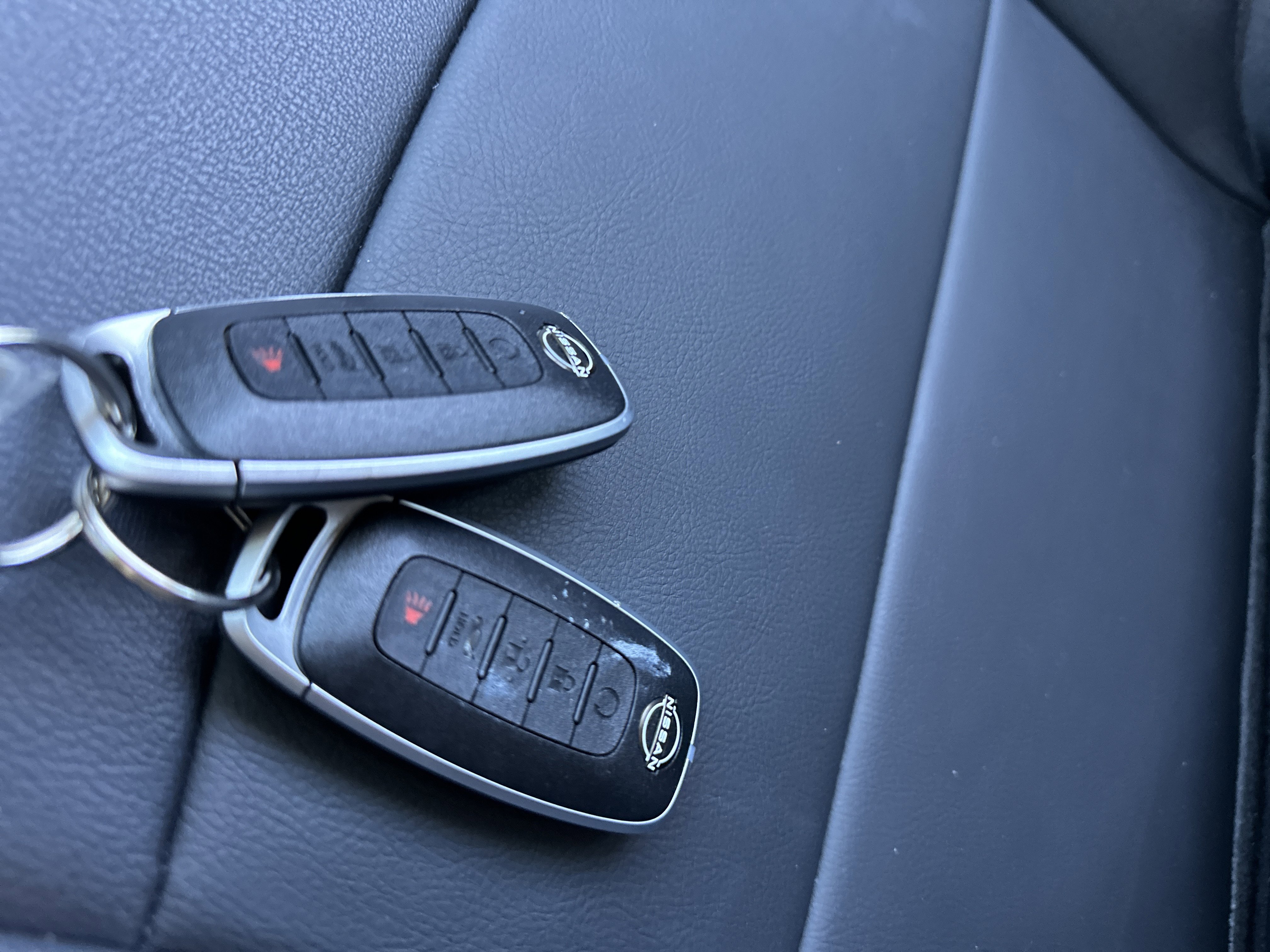 Used 2025 Nissan Sentra SR w/ SR Premium Package image 20