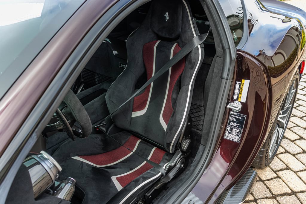 Certified 2023 Ferrari 812 Competizione RWD image 6