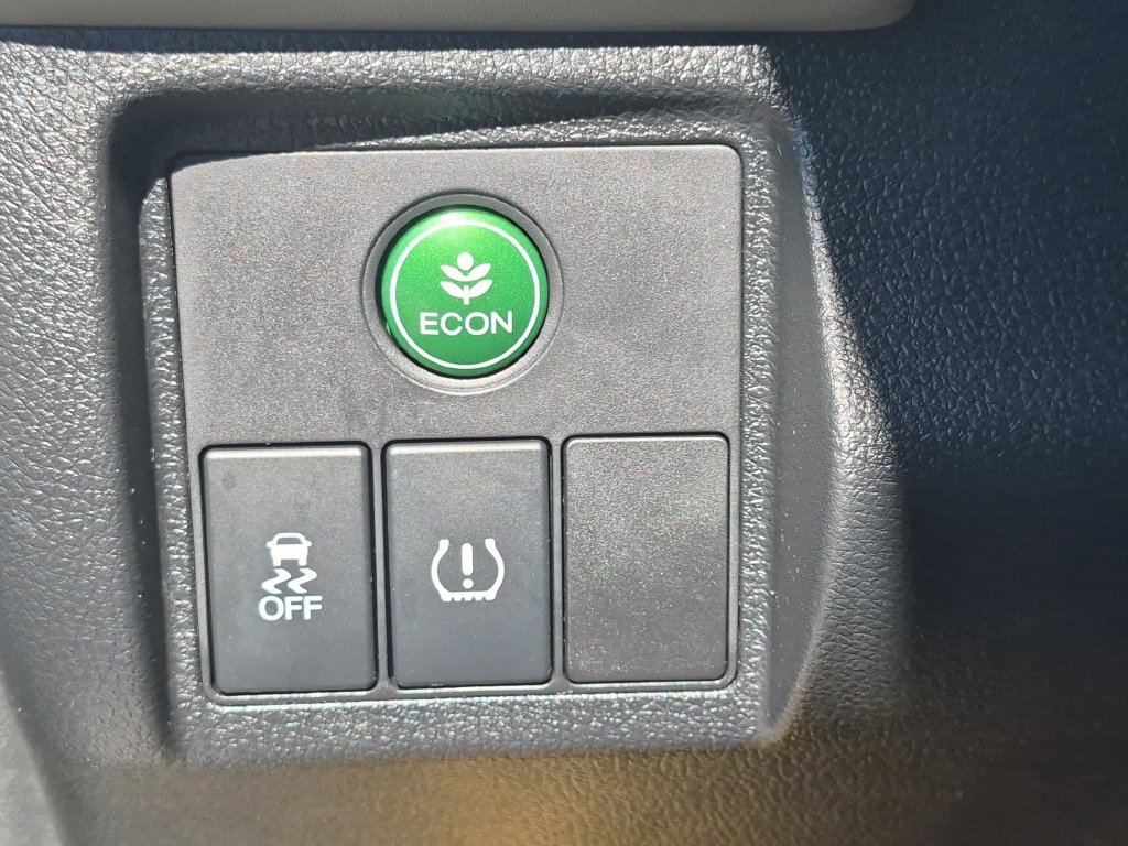 Used 2021 Honda HR-V LX image 15