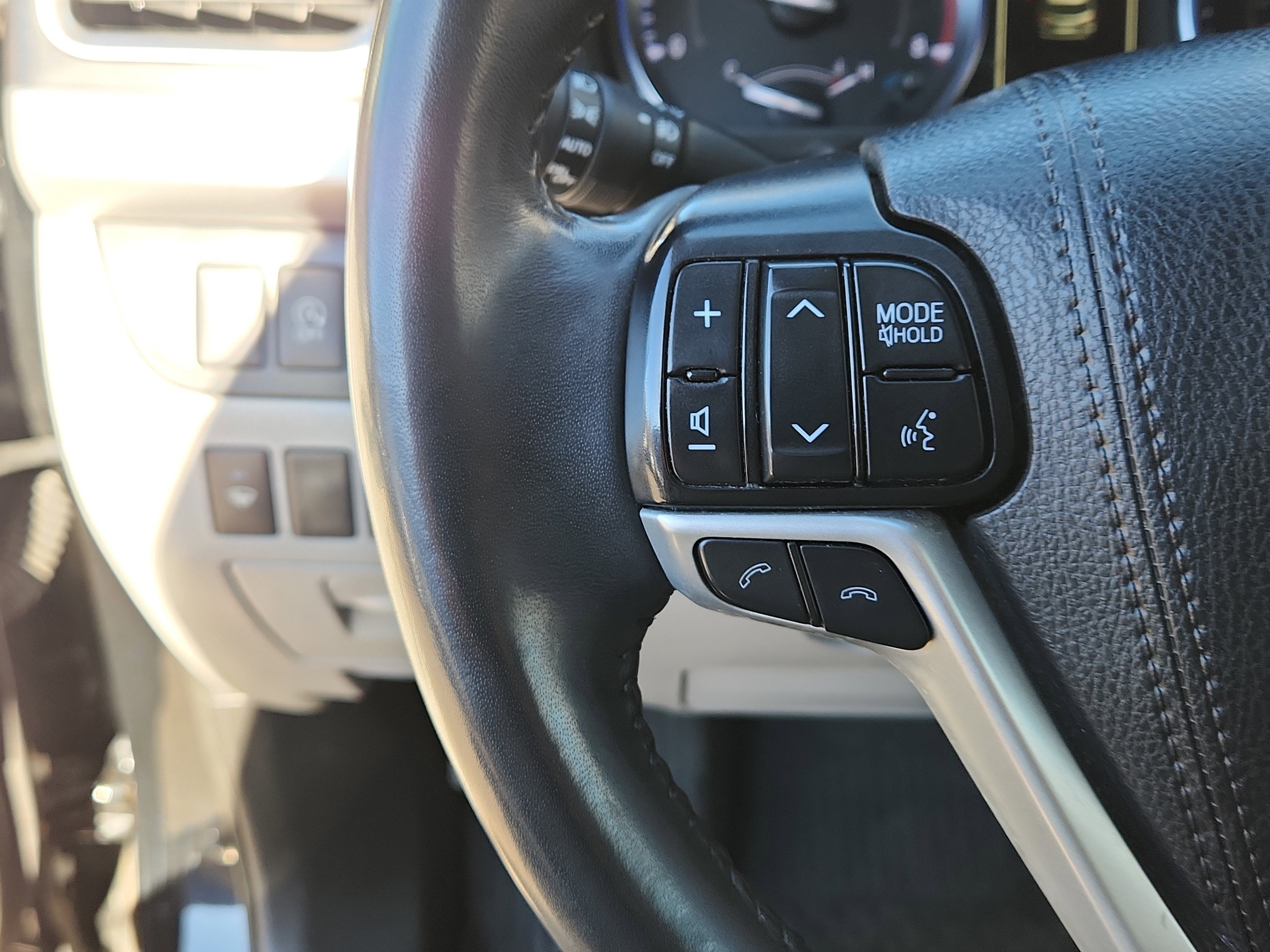 Certified 2019 Toyota Highlander XLE image 21