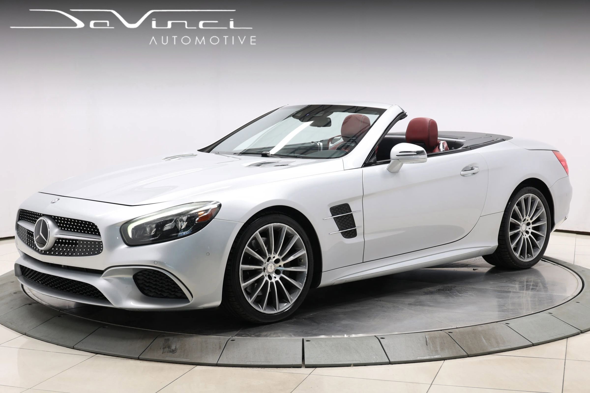 Used 2017 Mercedes-Benz SL 450 image 1