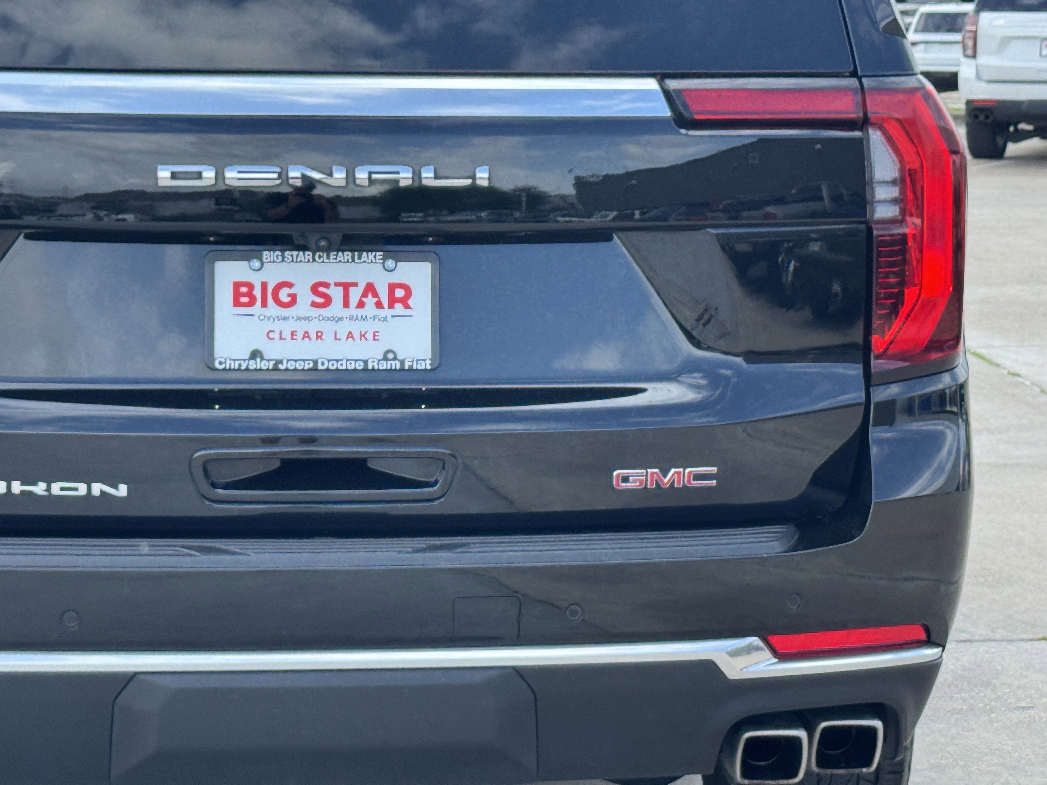 Used 2025 GMC Yukon Denali image 11