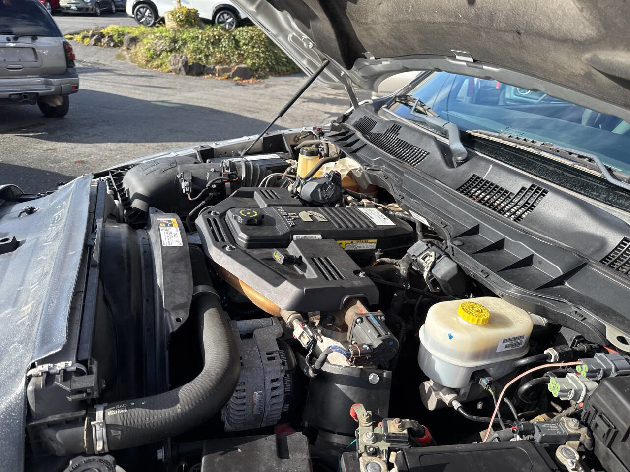 Used 2018 RAM 2500 Tradesman w/ Chrome Appearance Group image 11