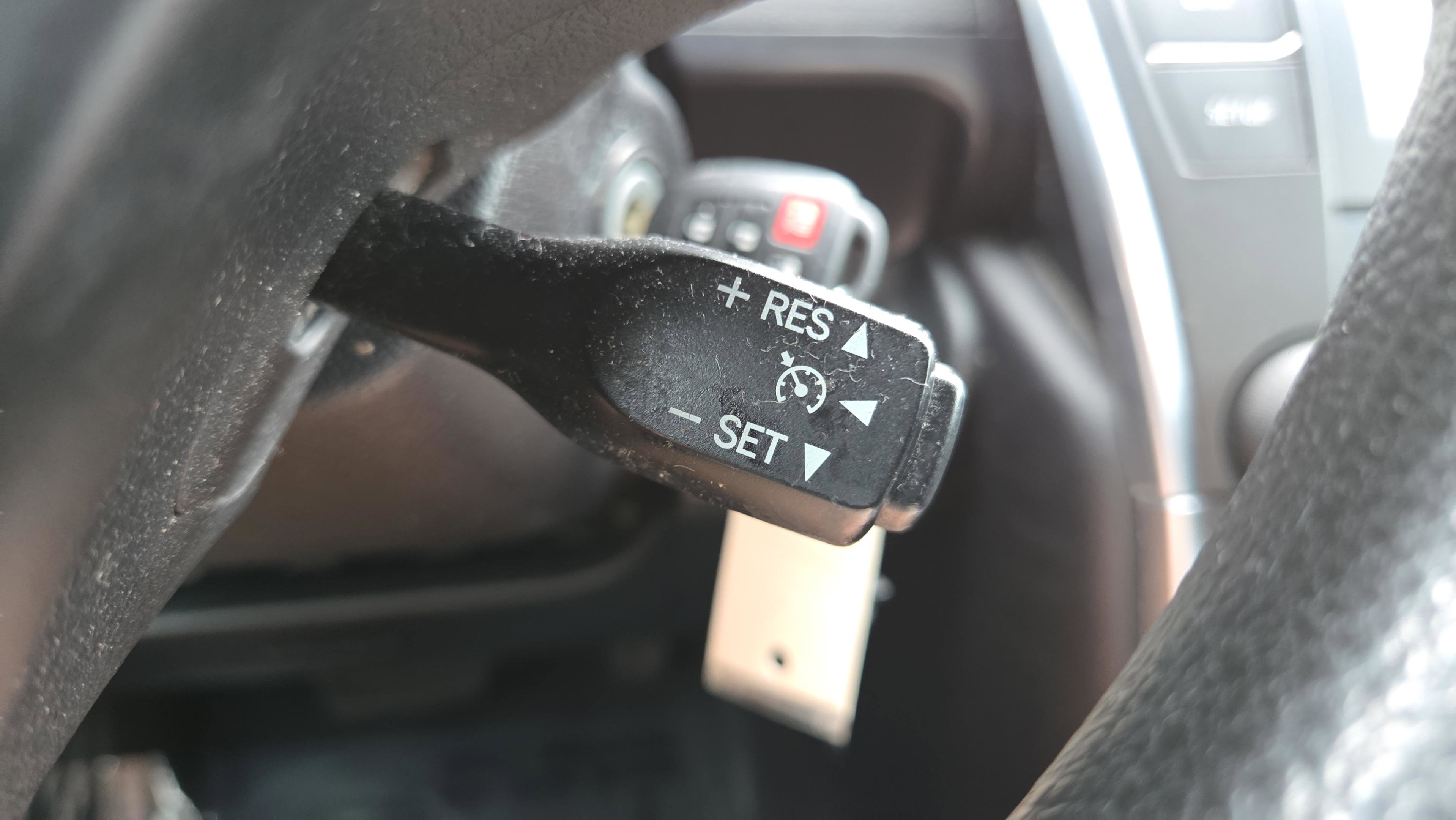 Used 2015 Toyota Camry LE image 36