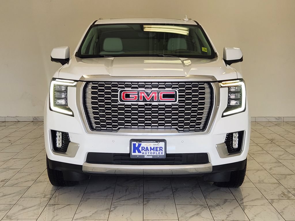 Used 2021 GMC Yukon Denali w/ Denali Premium Package AWD/4WD image 2