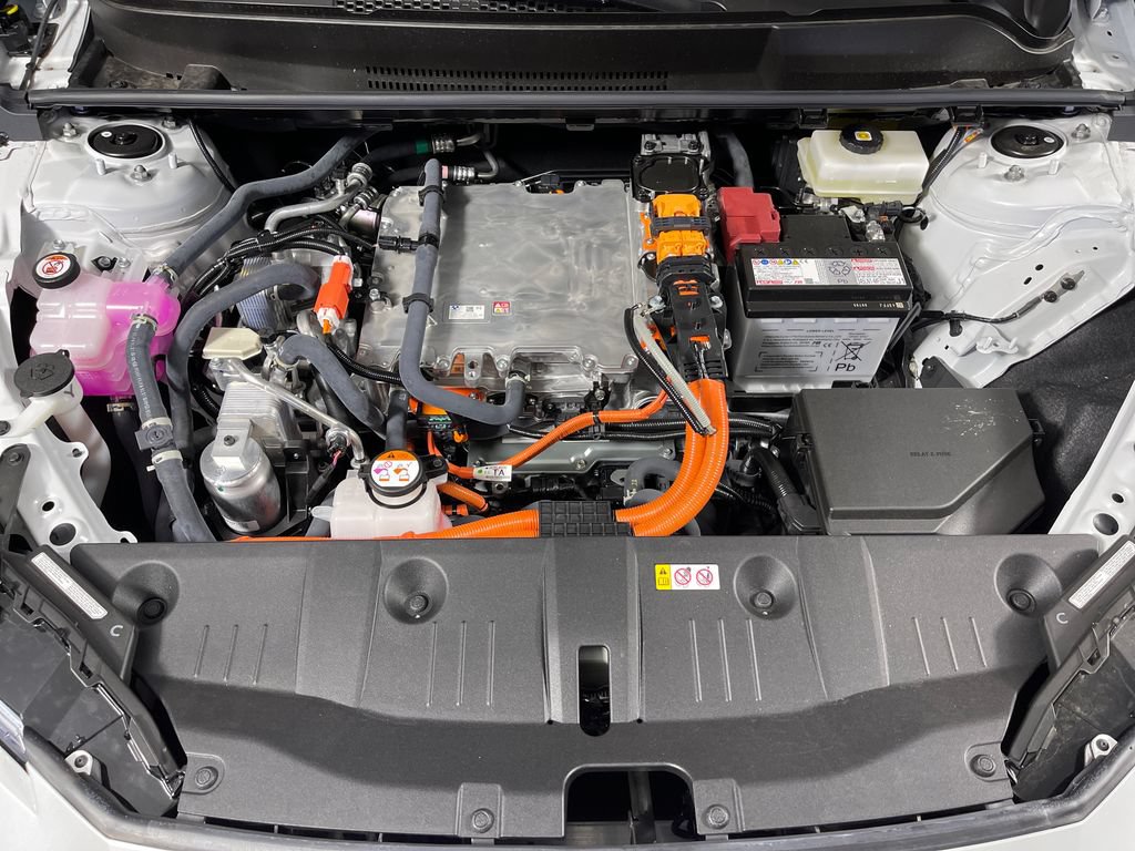 New 2026 Toyota C-HR AWD/4WD image 9