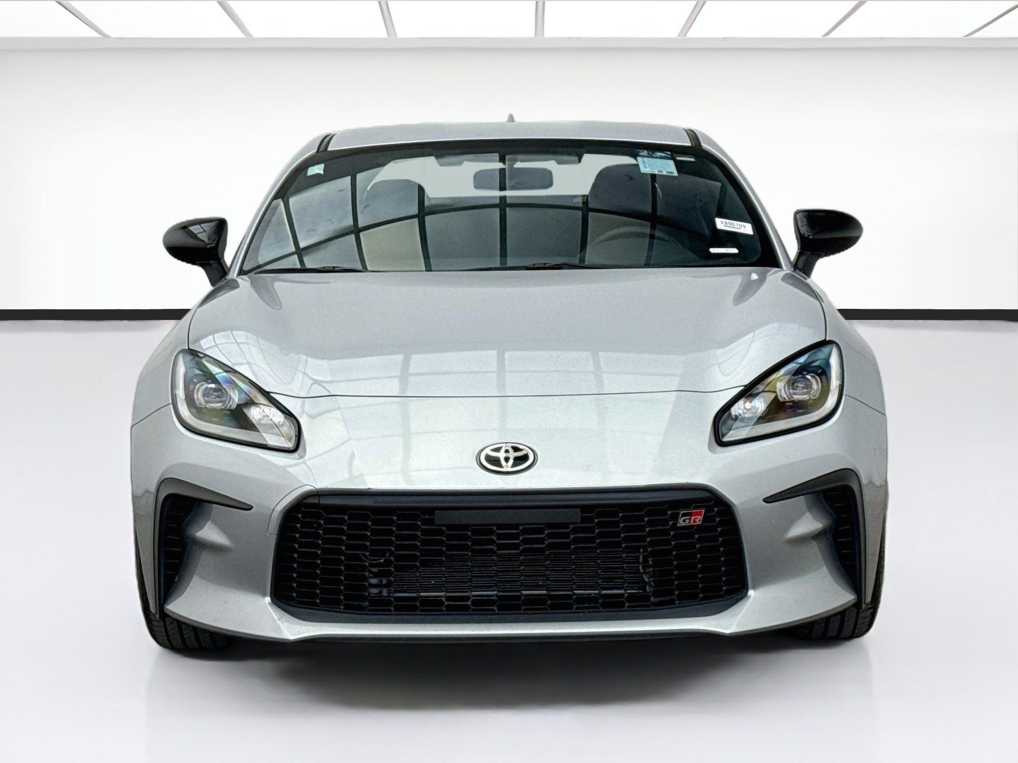 Used 2025 Toyota GR86 w/ ALL Weather Mat Package (TMS) RWD image 2