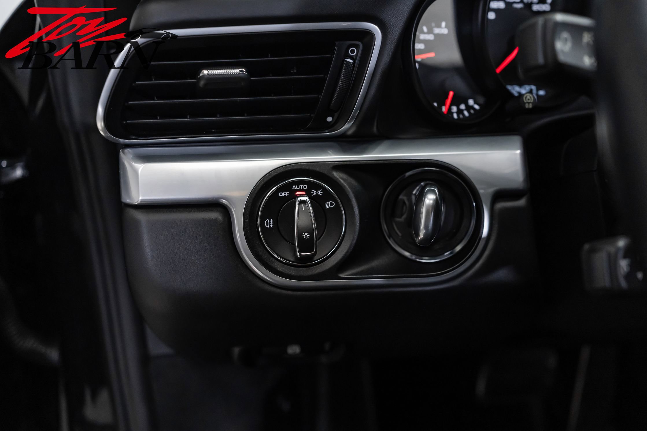 Used 2017 Porsche 911 Carrera 4S image 36