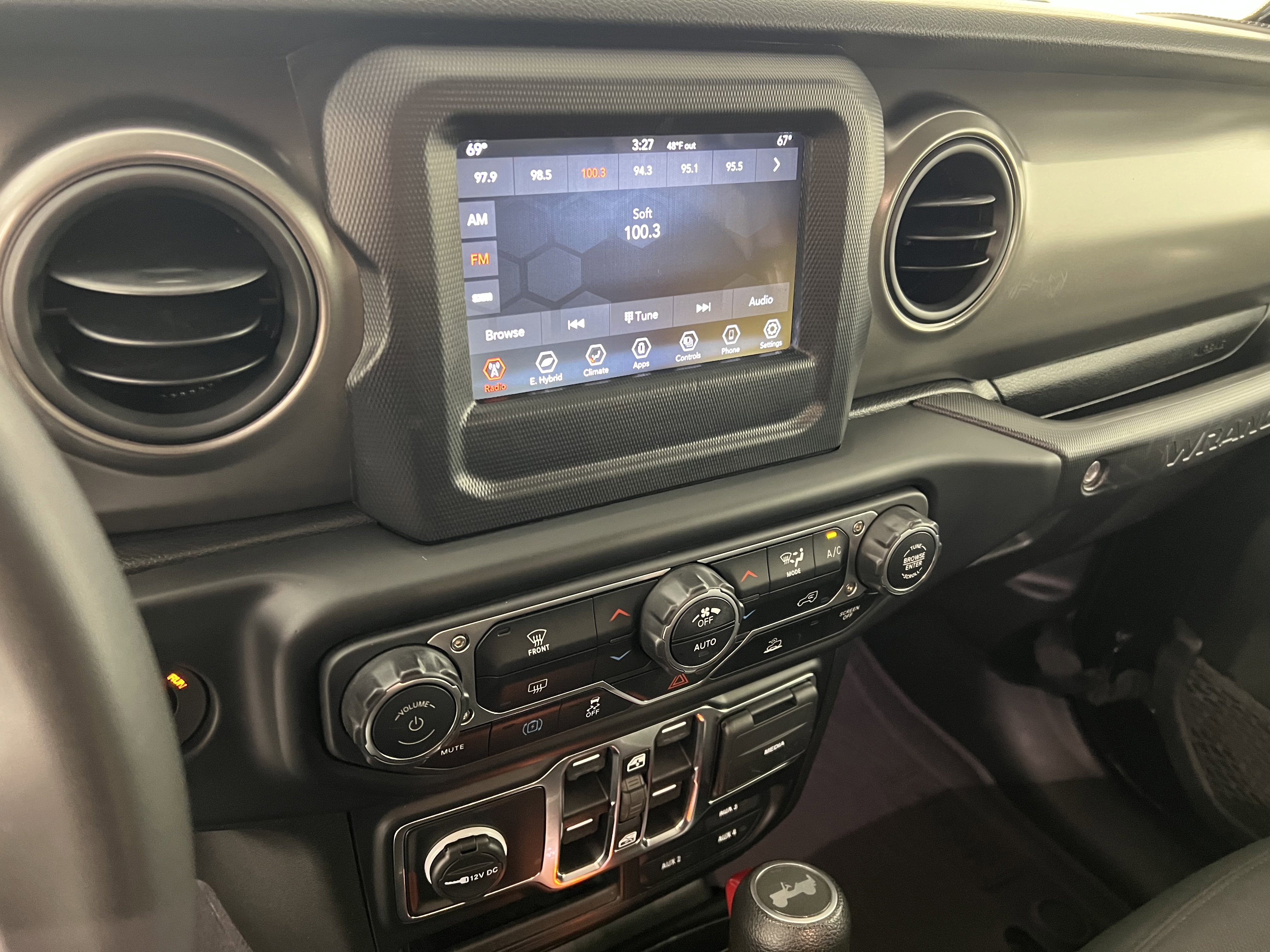 Used 2023 Jeep Wrangler Unlimited image 28