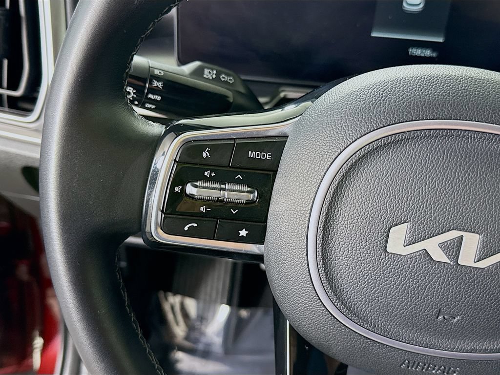 Used 2025 Kia Sorento S AWD/4WD image 21