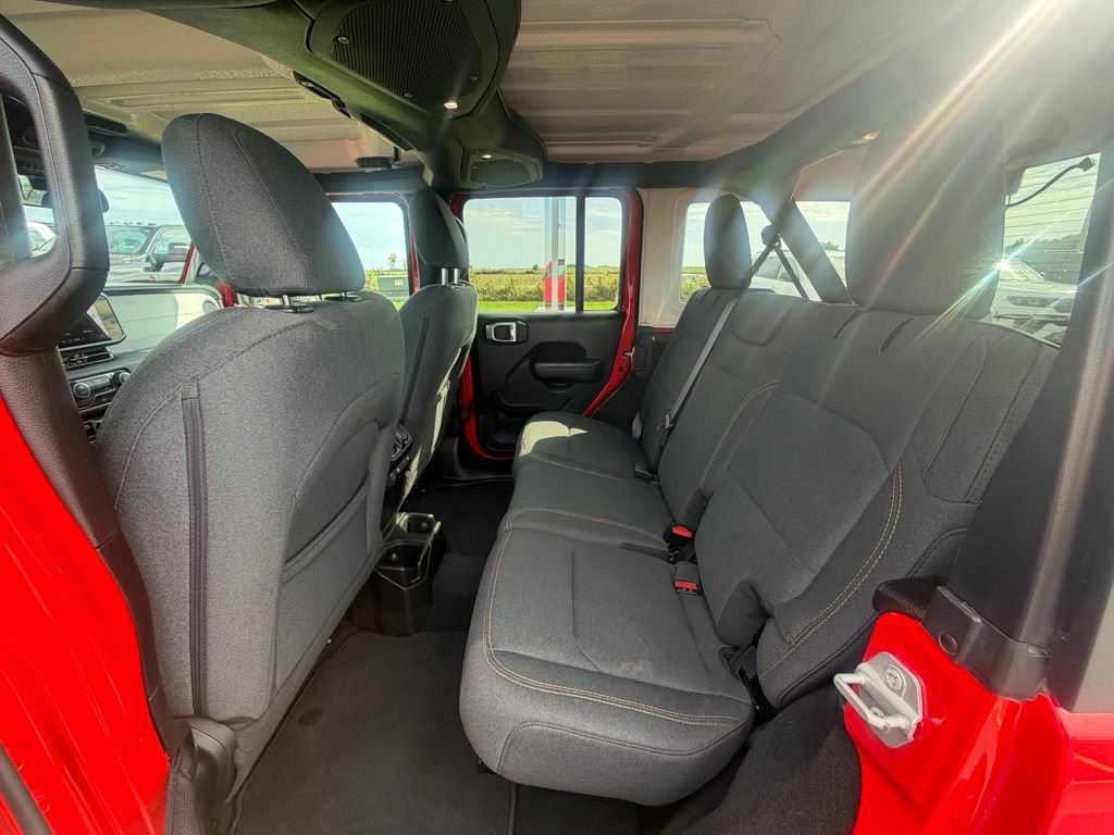 Used 2024 Jeep Wrangler Unlimited Sport AWD/4WD image 11