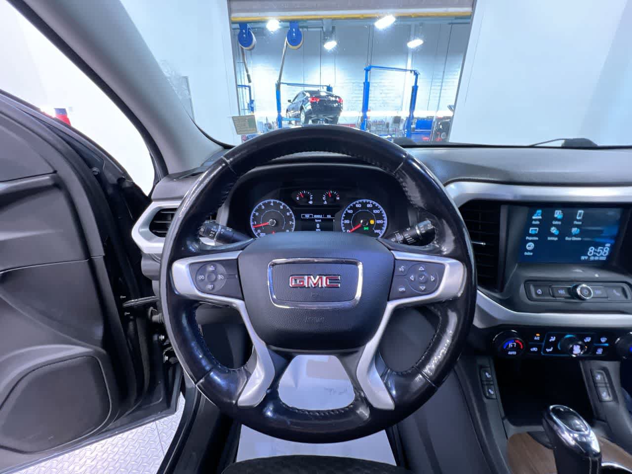 Used 2019 GMC Acadia SLE w/ Driver Alert Package I FWD image 15