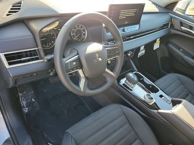 New 2026 Mitsubishi Outlander SE FWD image 21