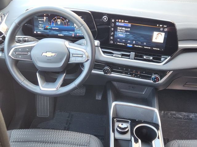 Used 2026 Chevrolet Equinox LT FWD image 27