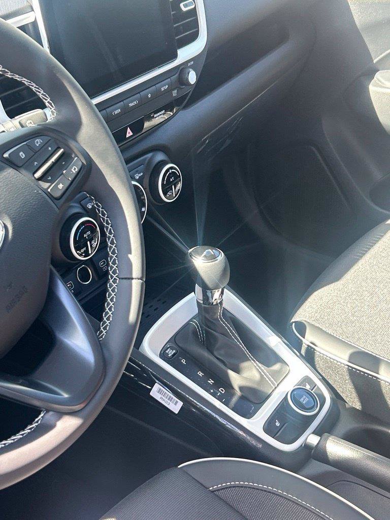 New 2026 Hyundai Venue SEL FWD image 11