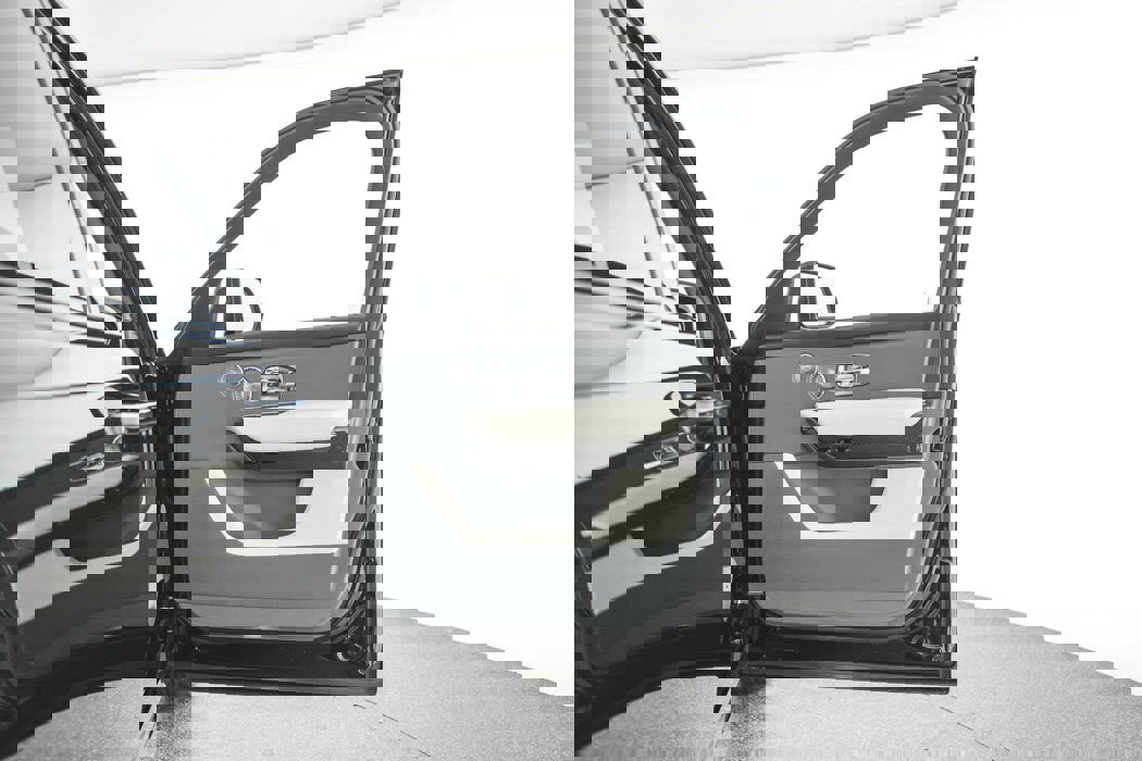 New 2025 Rolls-Royce Cullinan Black Badge image 27