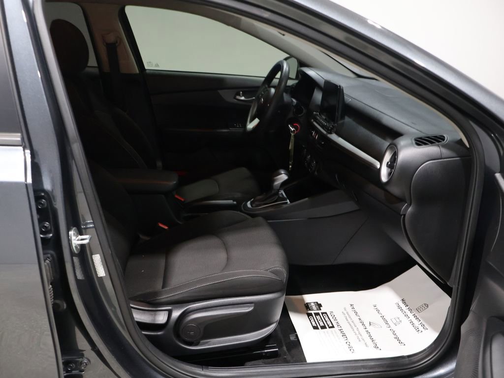 Used 2021 Kia Forte LXS image 22