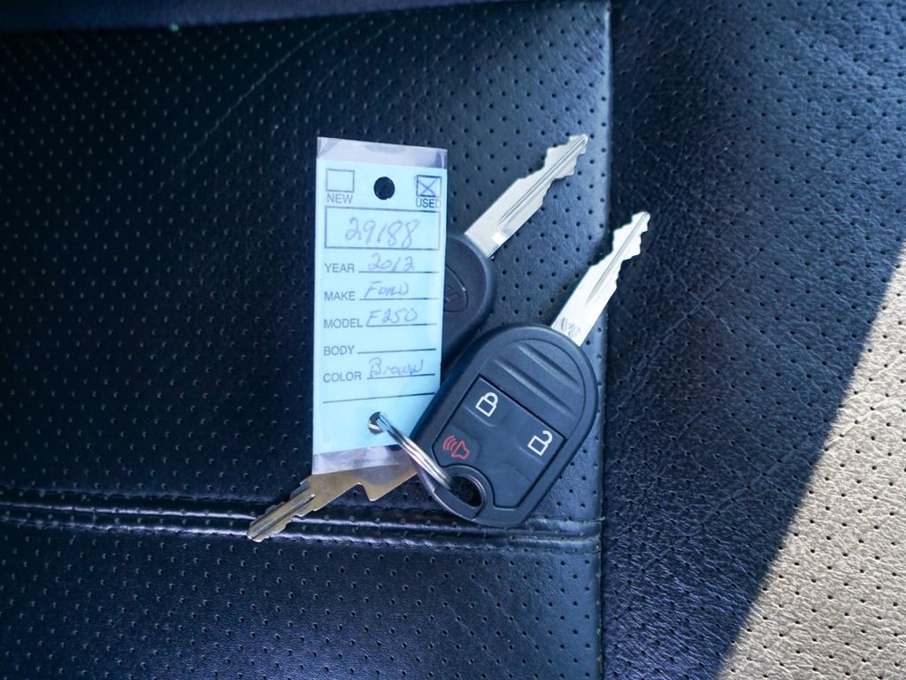 Used 2012 Ford F250 Lariat w/ Lariat Ultimate Pkg image 38