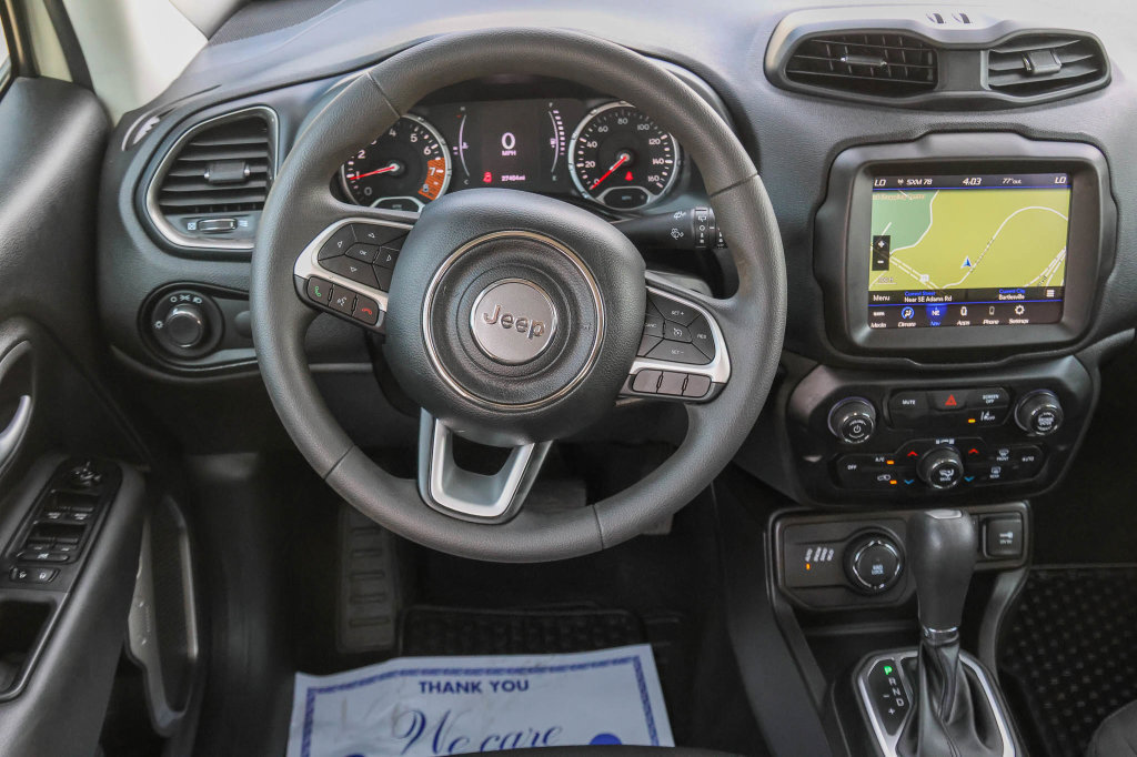 Used 2023 Jeep Renegade Latitude AWD/4WD image 18