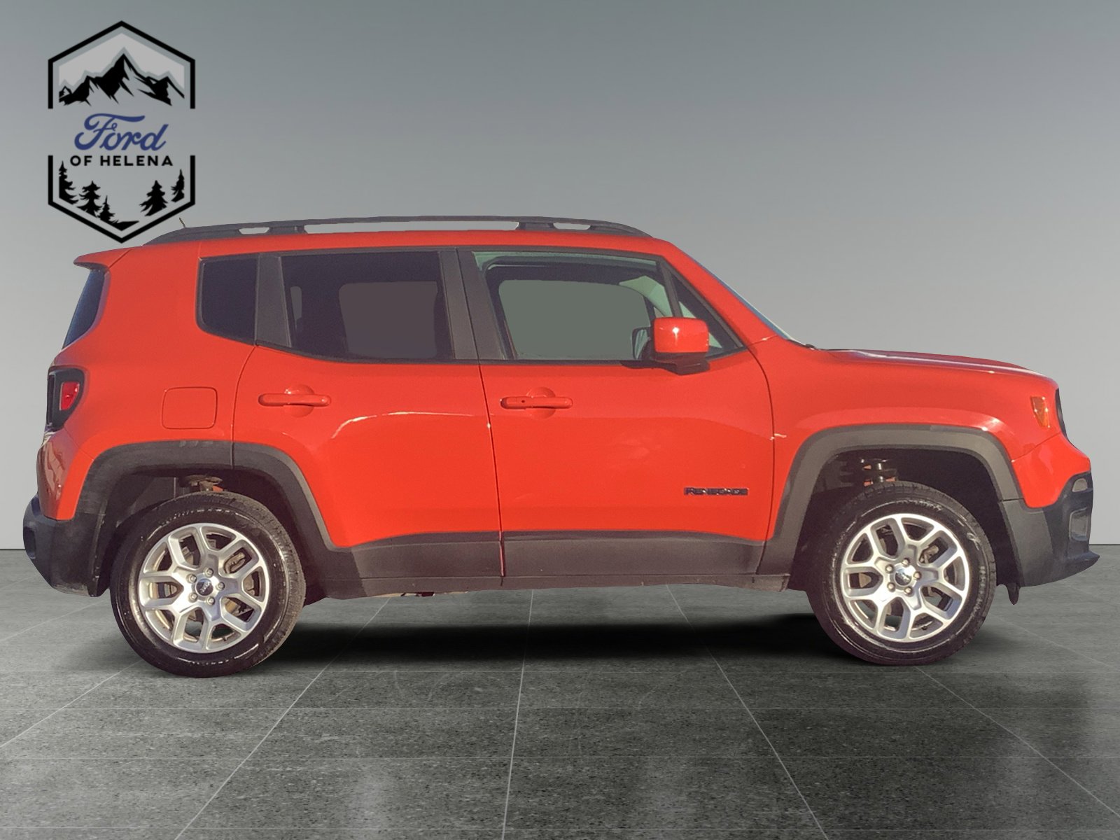 Used 2017 Jeep Renegade Latitude w/ Popular Equipment Group image 6