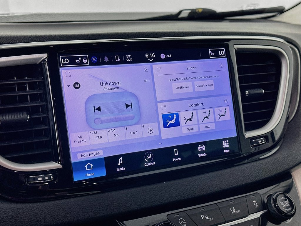 Certified 2023 Chrysler Pacifica Touring-L FWD image 23