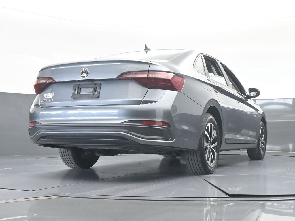 Used 2023 Volkswagen Jetta S image 58