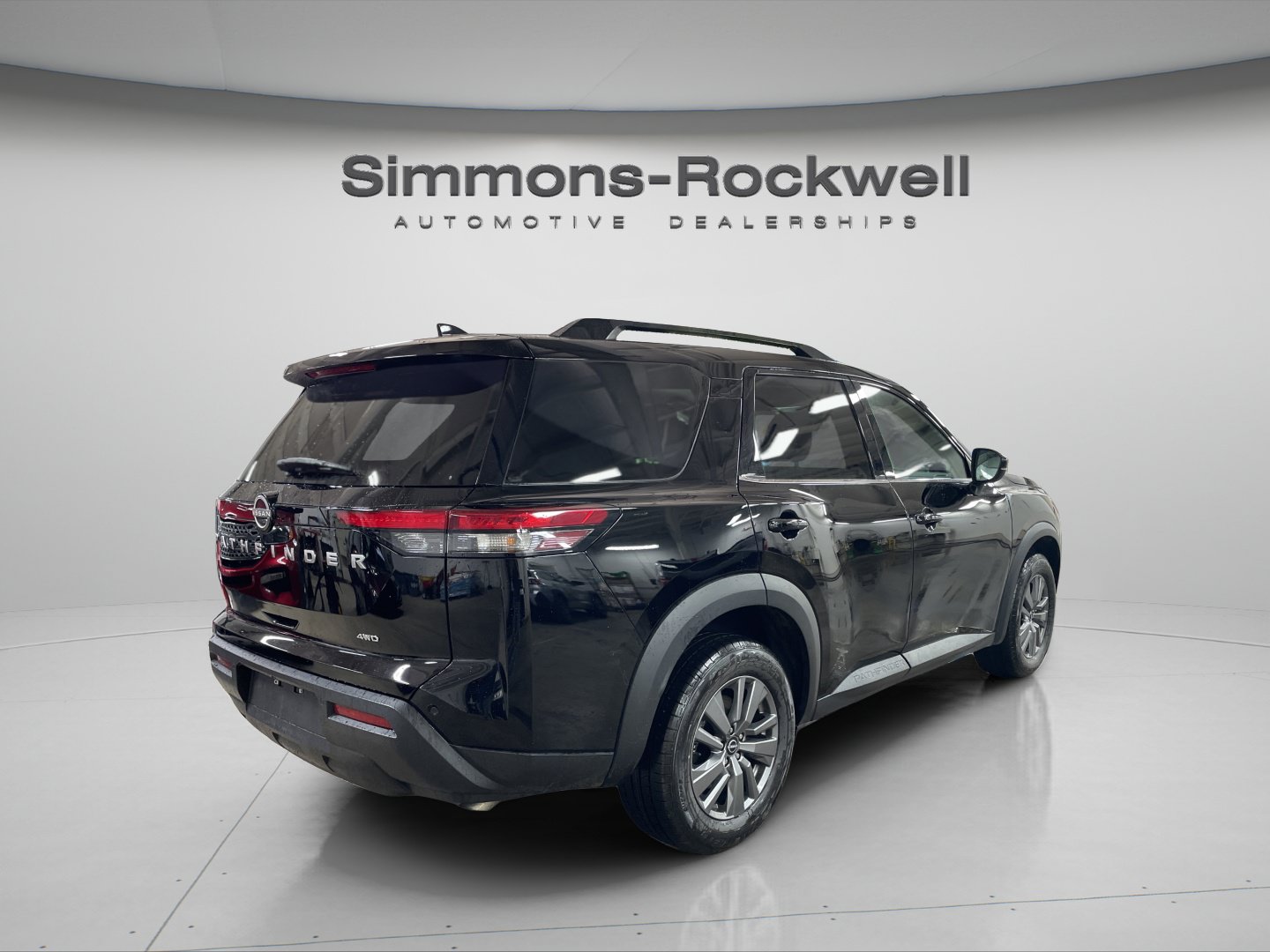 Used 2025 Nissan Pathfinder SV AWD/4WD image 5