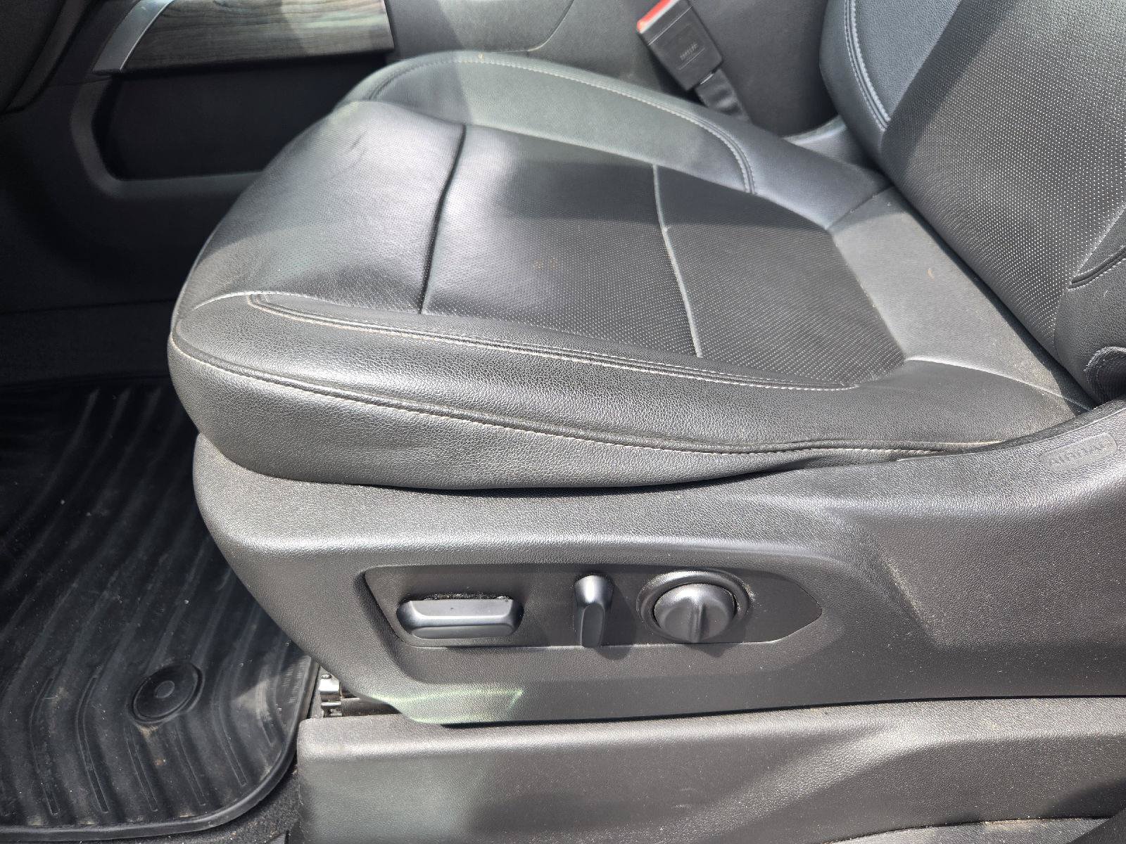 Used 2021 Chevrolet Silverado 1500 LTZ RWD image 23