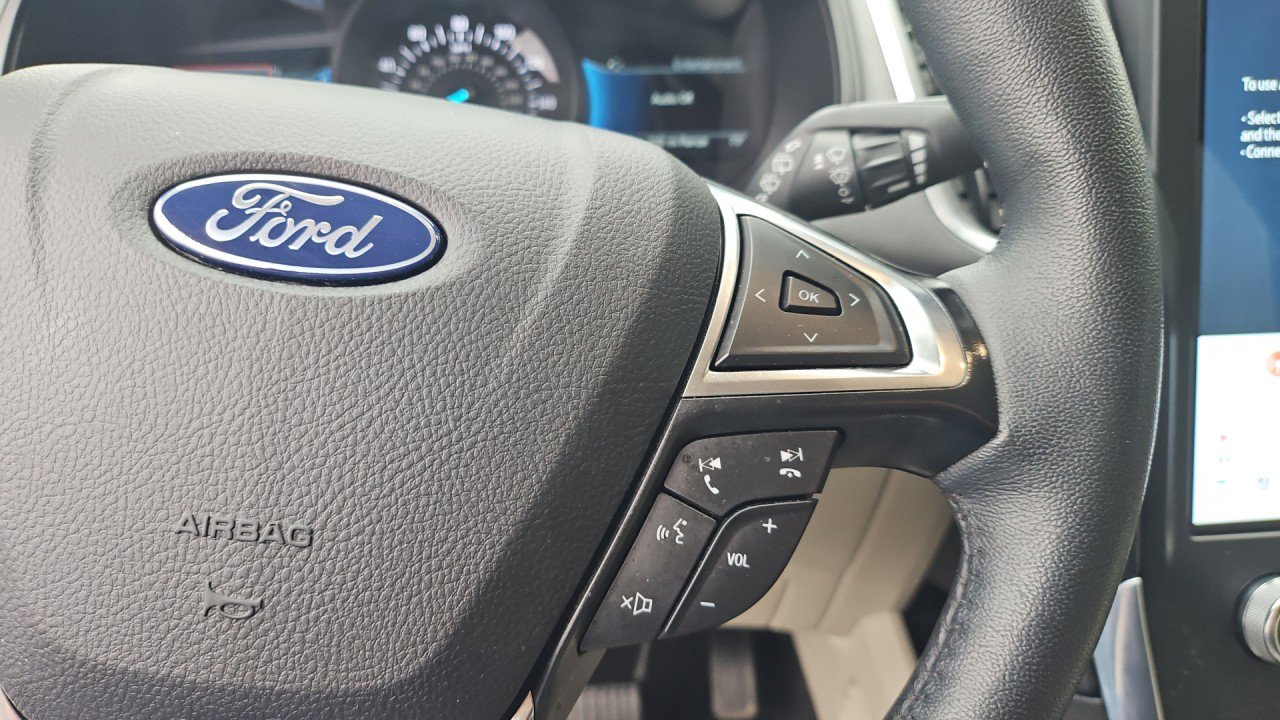 Used 2024 Ford Edge Titanium image 20