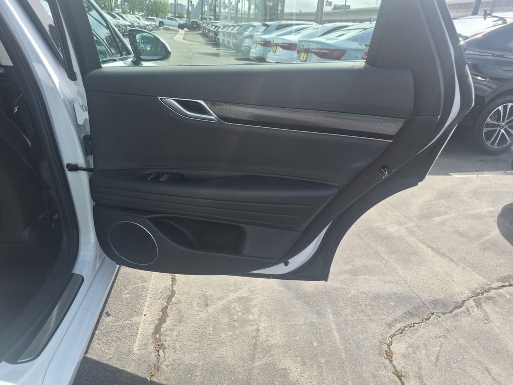 Used 2026 Genesis G80 2.5T image 26