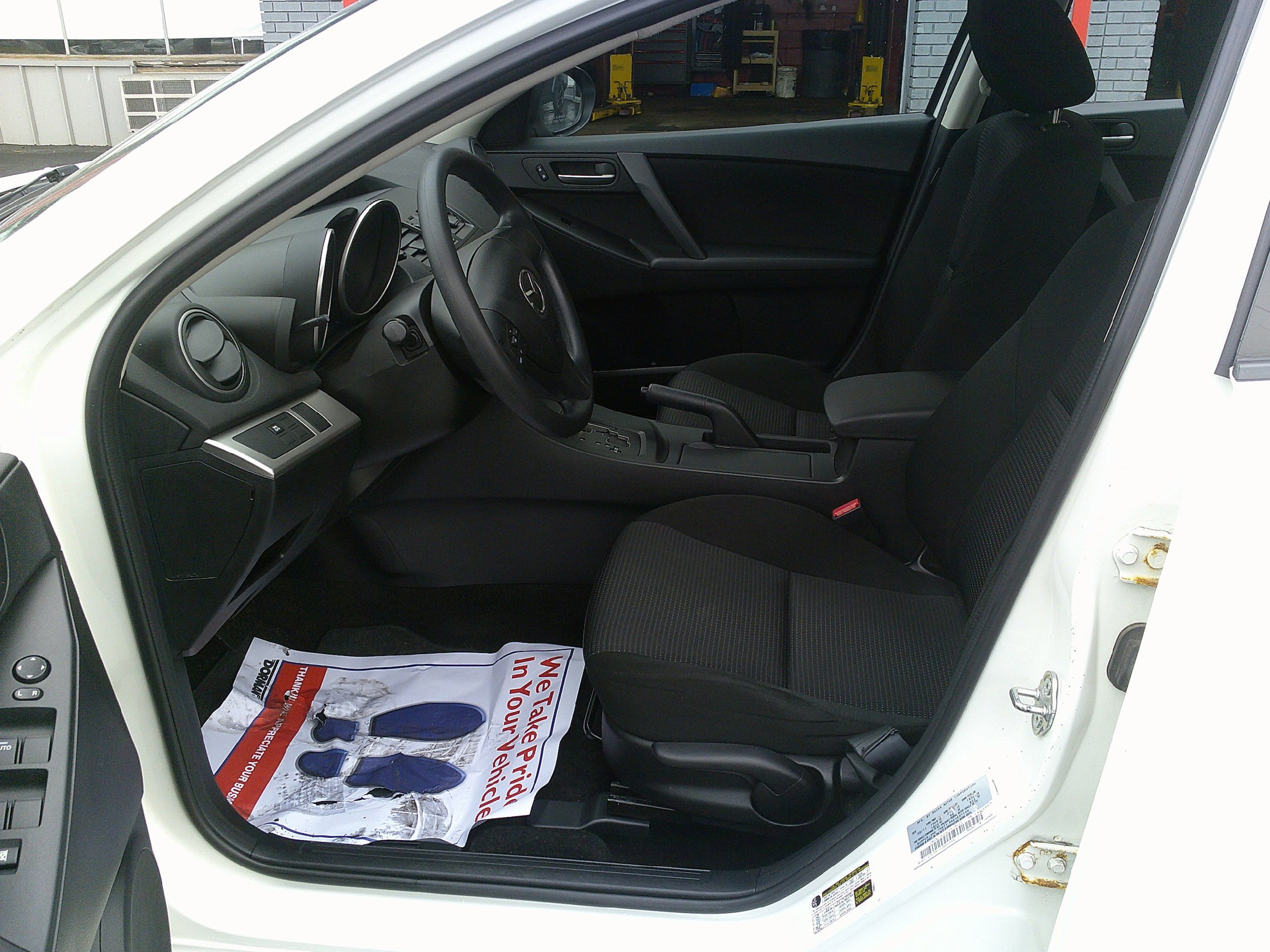 Used 2012 MAZDA MAZDA3 i Sport image 12