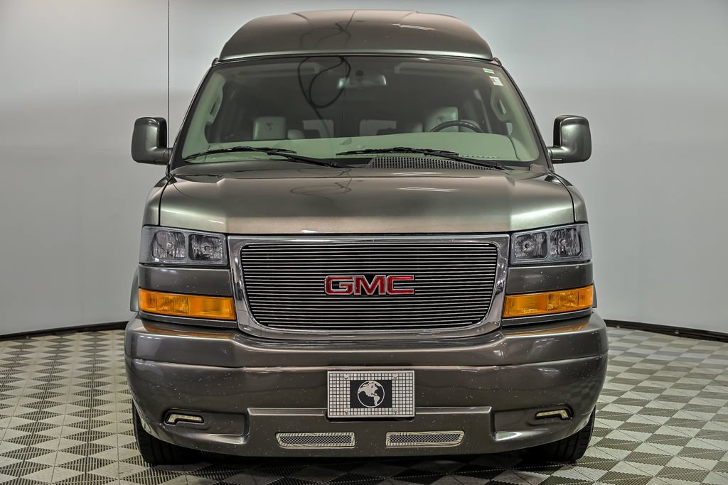Used 2023 GMC Savana 2500 RWD image 4